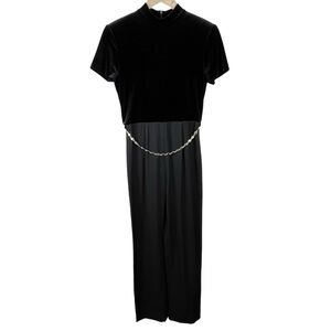 Vintage Y2K Scarlett Black Velvet Jumpsuit w/Detachable Silvertone Belt Sz. 7/8